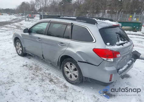 2011 Subaru Outback 3.6R Limited z USA, uszkodzony, nr VIN 4S4BRDKC3B2443887